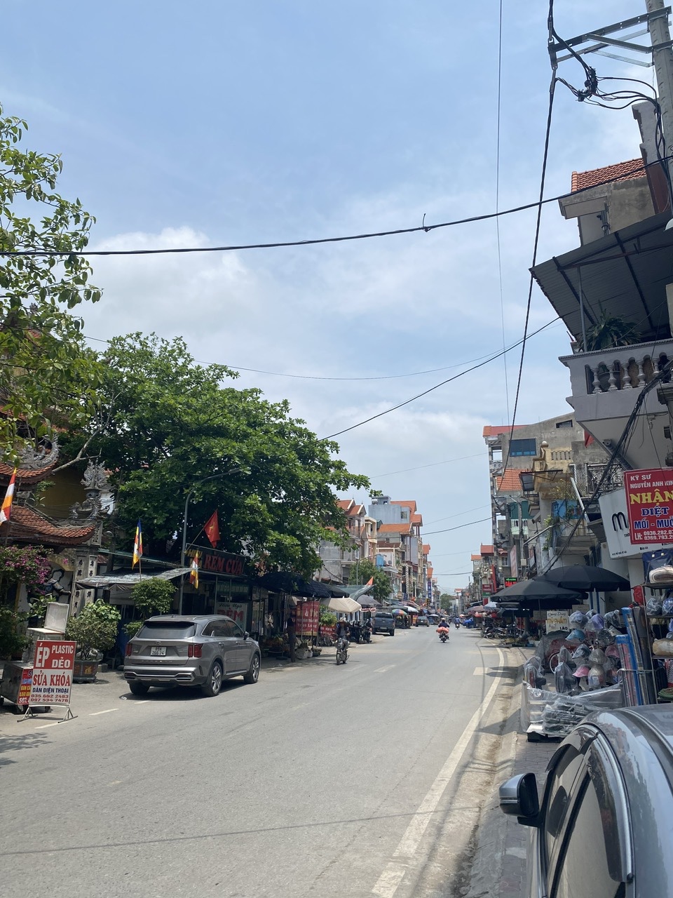 Thừa kế trong trường hợp có nhiều vợ và Xác định con nuôi.